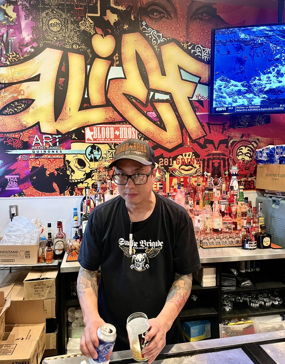 brettsbbqshop's tweet photo. Texas Monthly TM BBQ Meat Up event was awesome! The place was packed w/ #HouBBQ fans, amazing food &amp; drinks were flowing (including Armenian coffee), &amp; shenanigan level was on high. The BBQ community &amp; fam is truly spectacular. 
Have you joined the Texas Monthly TM BBQ Club yet? https://t.co/blIHsS0M2Q