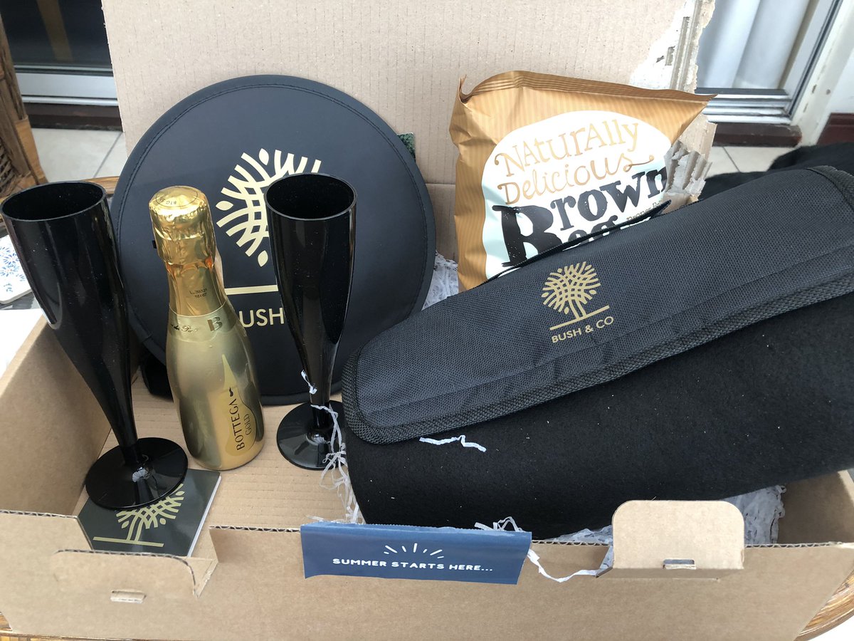 AliciatA837's tweet photo. Thanks so much @Bush_Company for my happy post which will go down a treat #fizz #pinics #summervibes https://t.co/58OCG1numY