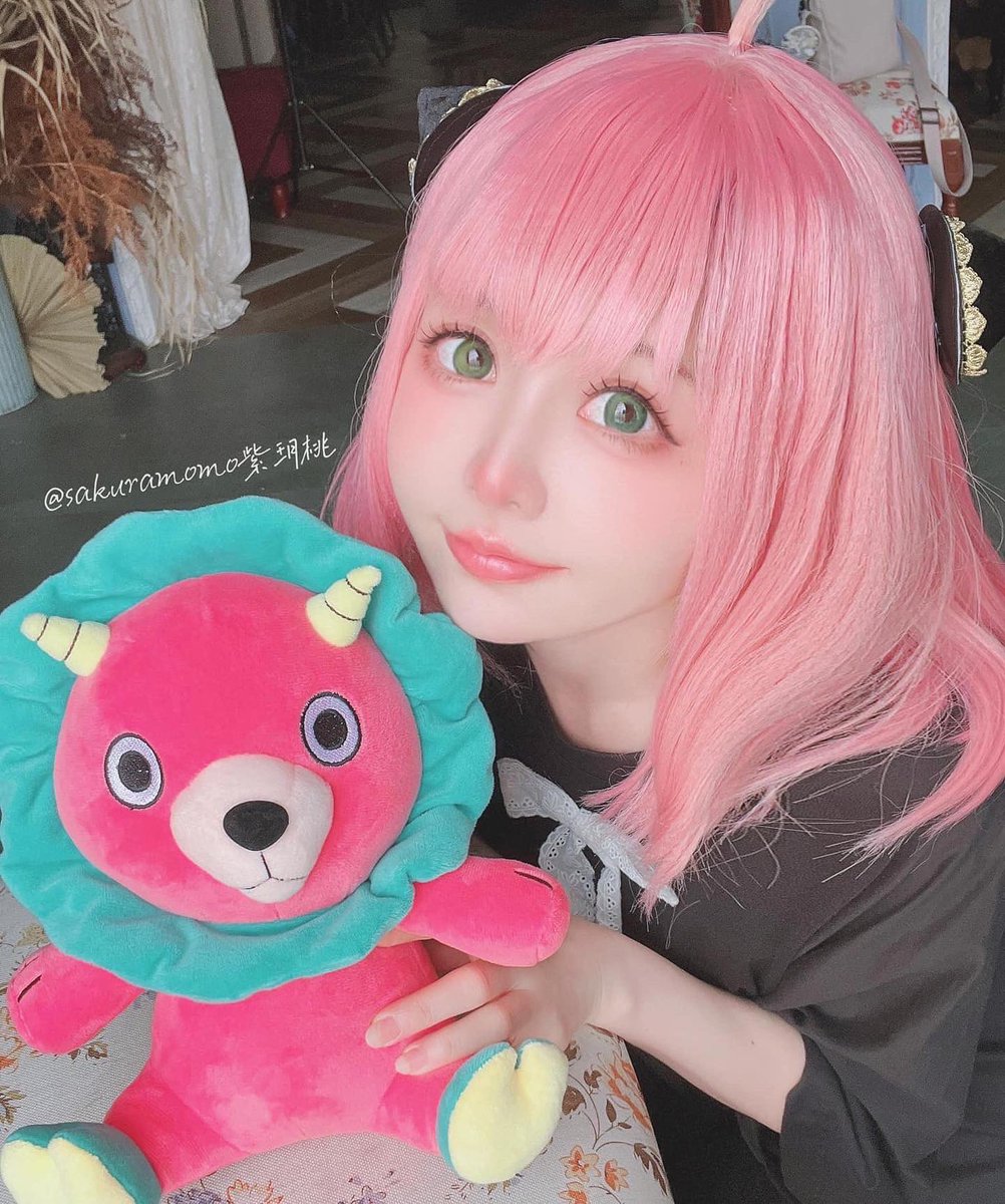 把自己縮小
Waku waku 

#SPYFAMILY #間諜家家酒 #安妮亞 #anya https://t.co/ykaGxH8BWO