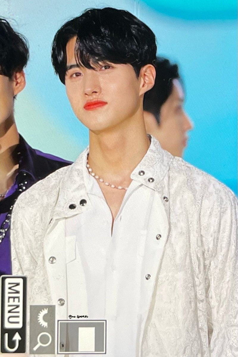 220618

#여원 #여창구 #YEOONE  #ヨウォン
#펜타곤    #PENTAGON    #ペンタゴン
<a href="/CUBE_PTG/">PENTAGON·펜타곤</a>