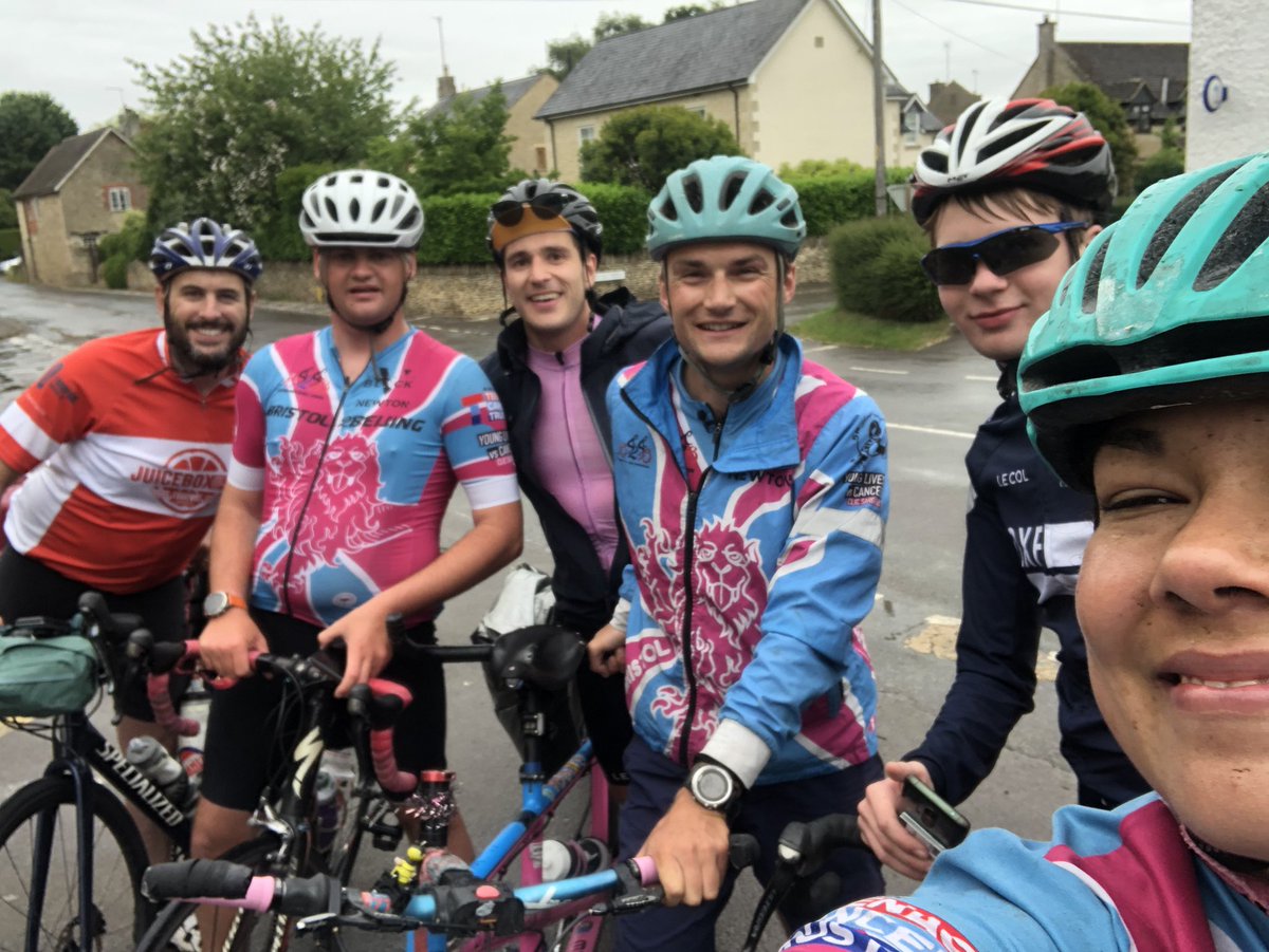 @Bristol2B joined us in #Oxford last night from #London & today we’re out in force riding through rain on the penultimate day of Luke’s 300,000km incredible journey: Oxford > Bath, check out Luke’s inspiring story & donate to the cause! #CanLivers Bristol2Beijing.org ¡vamos!