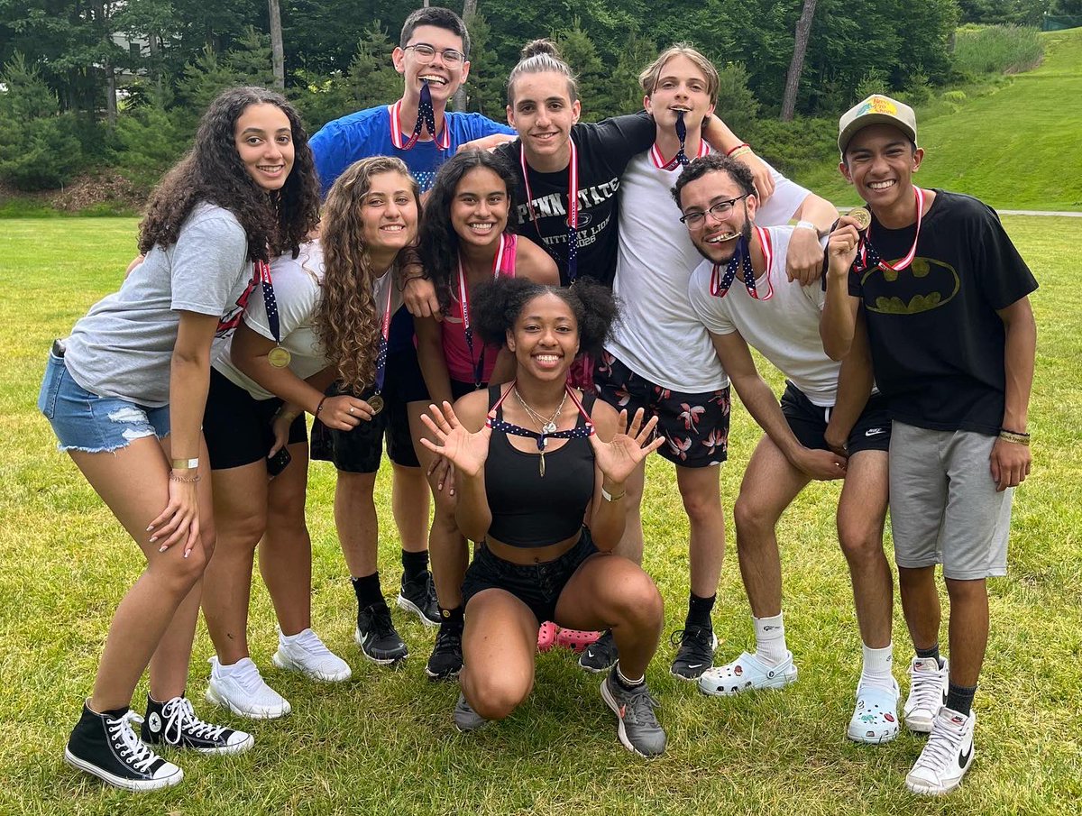 melissacavins's tweet photo. Iโve been a bit more active on Instagram (@rphs_scarlets) this year but wanted to tell the world that RPHS class of 2022 has been a gift! Theyโve made my first year memorable and enjoyable.โค๏ธ#whynotRP #ScarletSpotlight @RphsScarlets https://t.co/MlN40tosFo