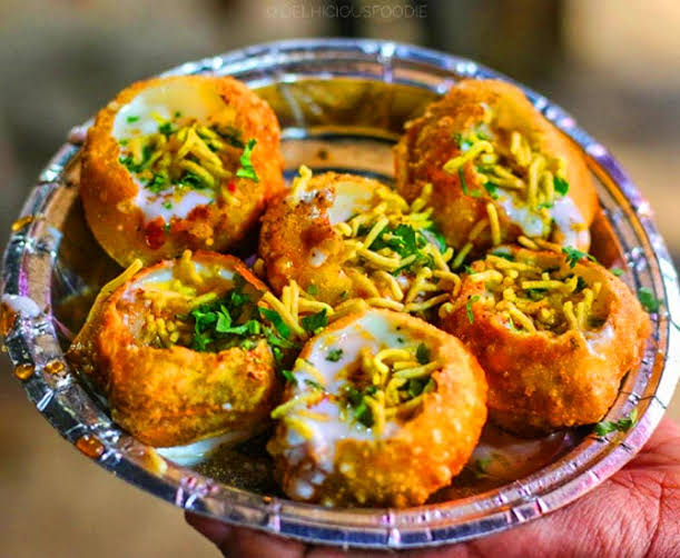 Yourcookware1's tweet photo. DESI FOODS. My love.😍😍🤩🤩
#desifood #streetfood https://t.co/icnSI4x6EE