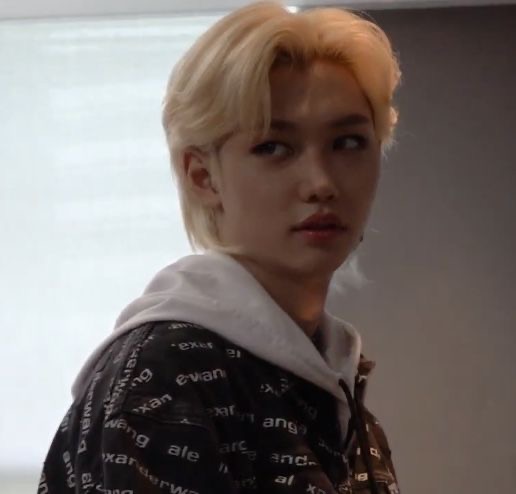 pov: lahat ng members mo sa band may kalandian/bebe at ikaw lang hindi.