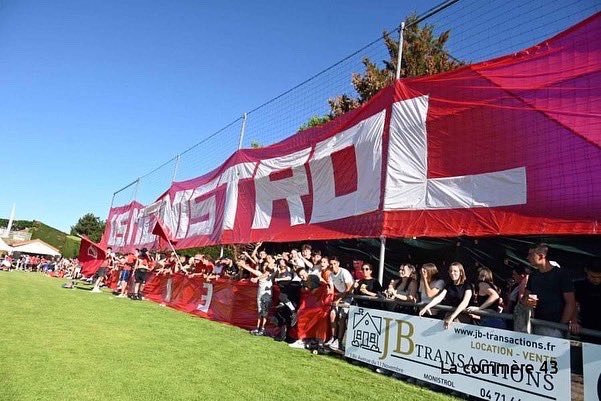 UltrasMadeinFR's tweet photo. ⚽️ US Monistrol - Le Puy (finale coupe Haute Loire) 
📆 10/06/2022 
📢 Ultras Planfoy 2013 ! https://t.co/2IIBYdZUc4