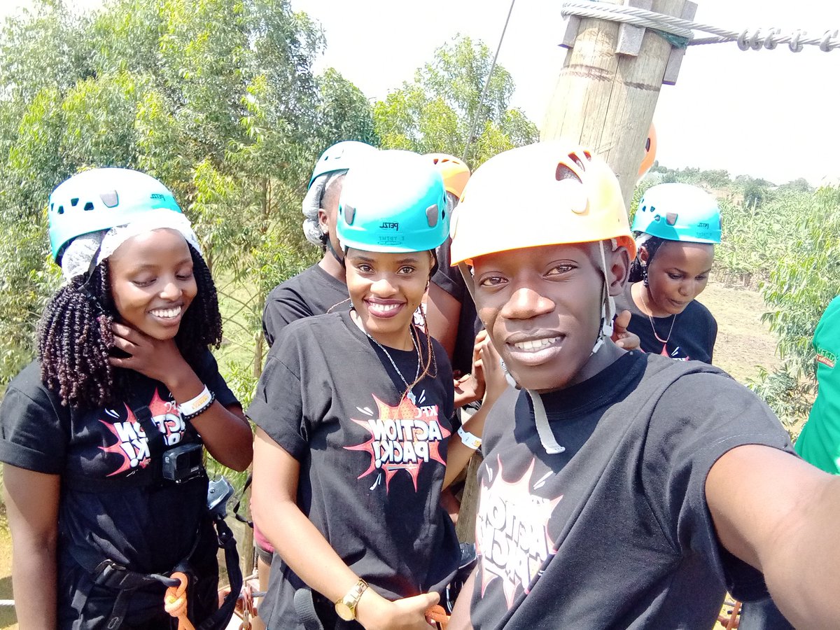 fredyklwanga's tweet photo. You can also grab your #KFC action pack at only 19k and 30k and get a corner of smile like me ๐ #KFCActionpack #kfcug https://t.co/oo1DYpUw8x
