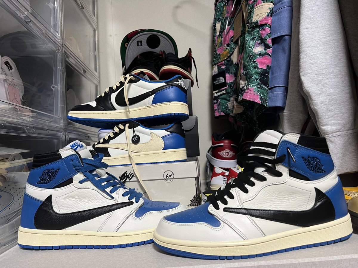 meg591125's tweet photo. スニーカー集めて約25年…
やっとゴールにたどり着けた。
かっこ良い、かっこ悪いじゃ無くて自分が好きで履きたいが大事なわけで自分にとってのNo.1がこれなんだって感じた…
プレ値だから良いとか定価割れがダサいじゃ無くて自分のNo.1が最高って事。
#nike #TravisScott  #fragment 
#aj1low https://t.co/GSua98SmqO