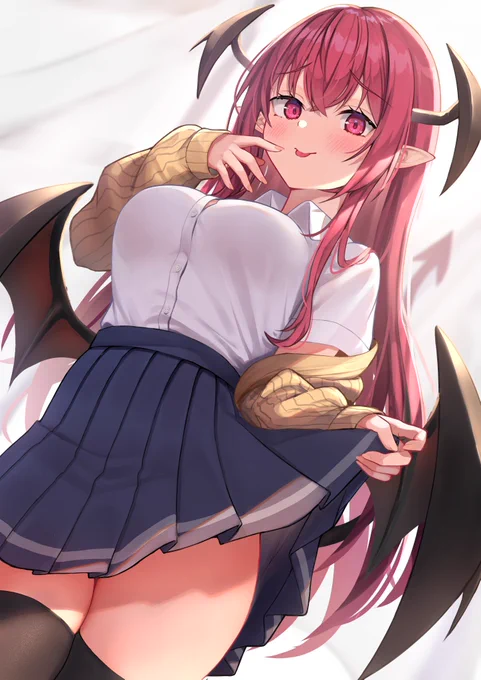 小悪魔さんが制服着てくれました 