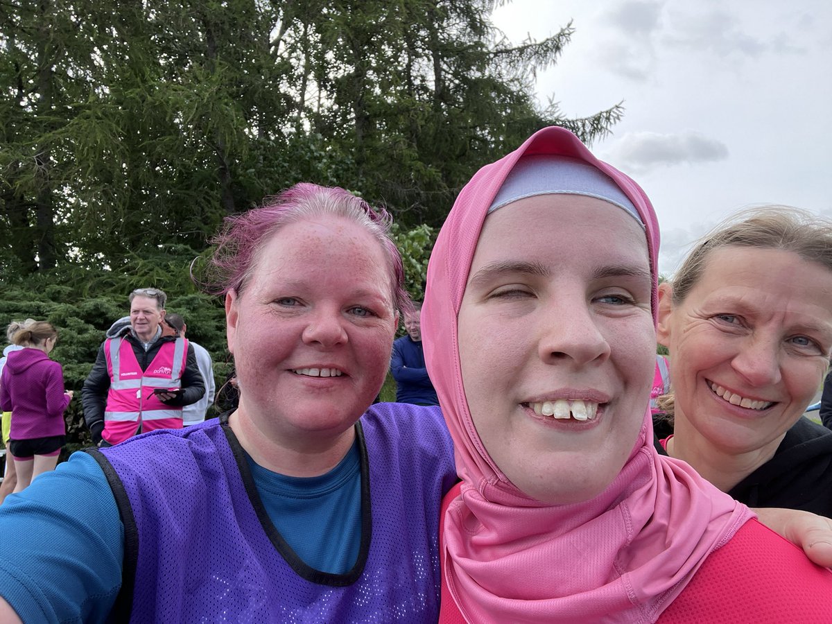 Vision2Run's tweet photo. @parkrunUK @Roshni_H & @Countrychic1976 from @Vision2Run photobombed by @ladymiff1 after @scparkrun #VIRunner @VIGuide https://t.co/yoXd22OmUE