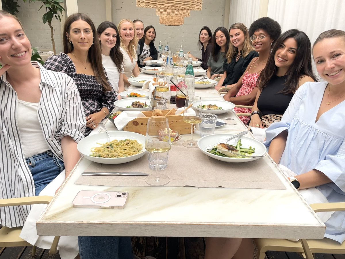 VivoliPaola's tweet image. 💥The Next Gen of Female Investors 💥

To new #friends and to creating a more #collaborativeecosystem among #femaleinvestors ☺️

@henniroini &amp;amp; Carlotta @balderton 
@AudreyHandem @speedinvest 
@axeliaklein @creandum 
@kanglaur @Frontlinevc 
@bealiprandi @badiserra @lakestarvc