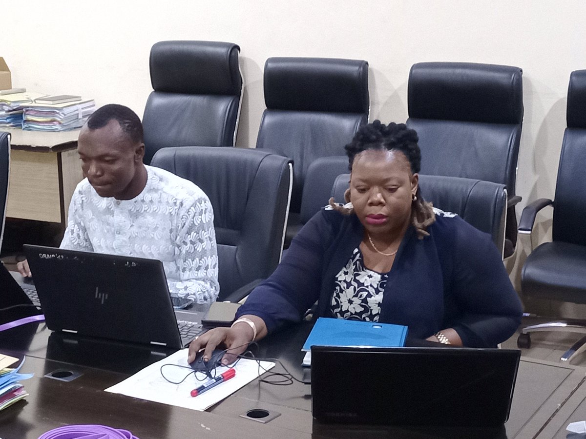 OPERATIONNALISATION DU CONSEIL D’ADMINISTRATION DANS LES UNIVERSITES PUBLIQUES DU BENIN : L’UNSTIM TIENT SA 1ère SESSION DU CONSEIL D’ADMINISTRATION POUR L’ANNEE 2022
Du jeudi 16 au vendredi 17 juin dernier, les membres du CA et l’équipe rectorale de l’#UNSTIM