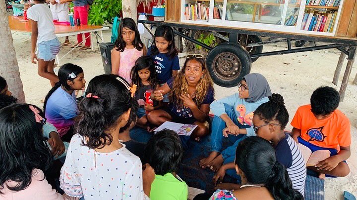Nurdle hunt with Saazu <a href="/alohasaazu/">Saazu_aloha 🥥</a> <a href="/foiygaadiyaa/">FoiyGaadiyaa</a> #worldoceansday celebration in collaboration with <a href="/childrenofmv/">Children of Maldives</a> <a href="/hdcmaldives/">Housing Development Corporation</a> <a href="/MyHulhumalemv/">My Hulhumalé</a> @FuttaruUfaa <a href="/diveclubmv/">diveclubmaldives</a>