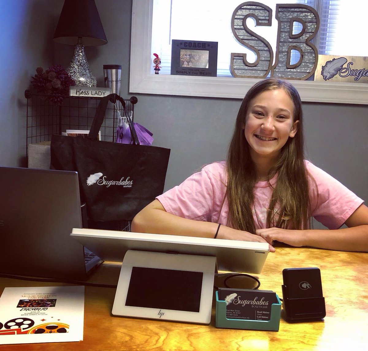 Sugarbabesboutq's tweet photo. We are open Saturday 10am-2pm! 🛍👋🏻 Cali is working so go keep her busy! 😉
📍4 East Main Street, Pittsboro, IN
https://t.co/Bn6zcP7wUp
#shopSBB #boutiquefashion #girlswithstyle #shopindy #localboutique #boutique #fashion #inhendricks #shopboutiques #boutiqueshopping https://t.co/yQqVLDSrq4