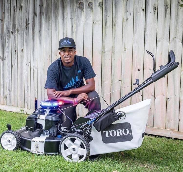 iamrodneysmith's tweet photo. I designed these lawn mower in 2019 with one goal in mind, to use free lawn care as a way of building better relationships between officers &amp; their communities . Would your local PD or SD like one ?  Link in bio https://t.co/e8IUxlFF4x