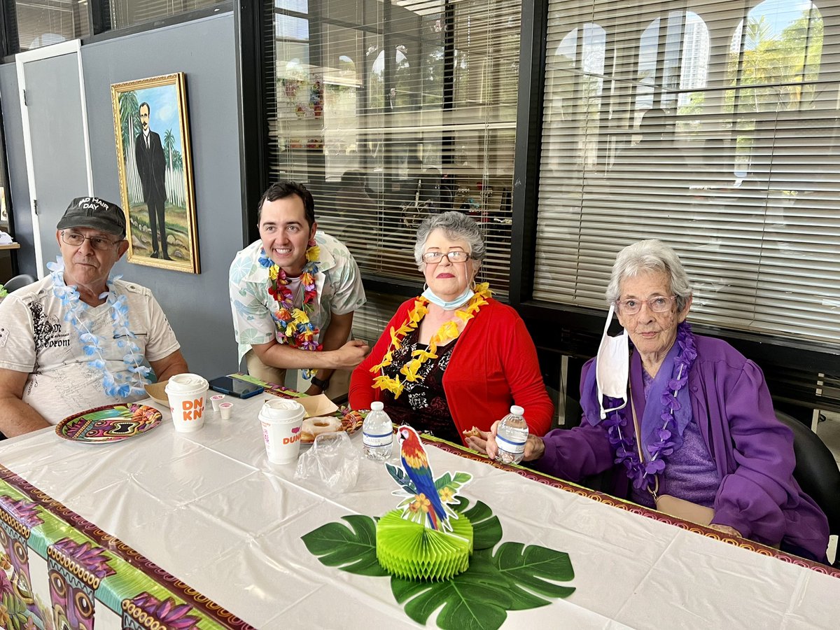 UnitedWayMiami's tweet photo. #HappeningNow: We are getting ready for our LINC Senior Day Summer Luau as we kick off the summer with the older adult community of Catholic Charities of the Archdiocese of #Miami. #LINCMiami 💙 #StrongerMiami https://t.co/A57iQWCxOD