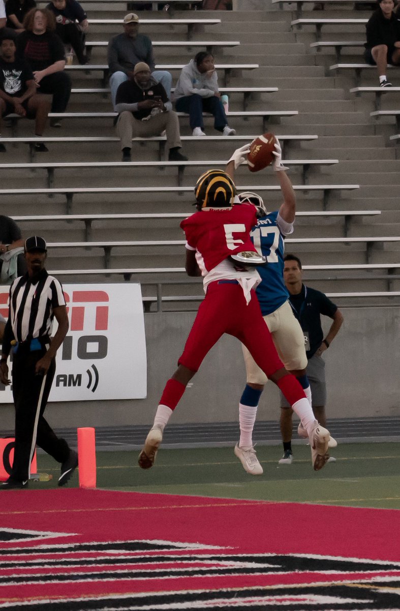 _djcphoto_'s tweet photo. The Stars Were Shining Bright Last Night 🔥🏈
@ccallstarfresno #futurestars #allstargame #citycounty https://t.co/CXjNuv8Qpx