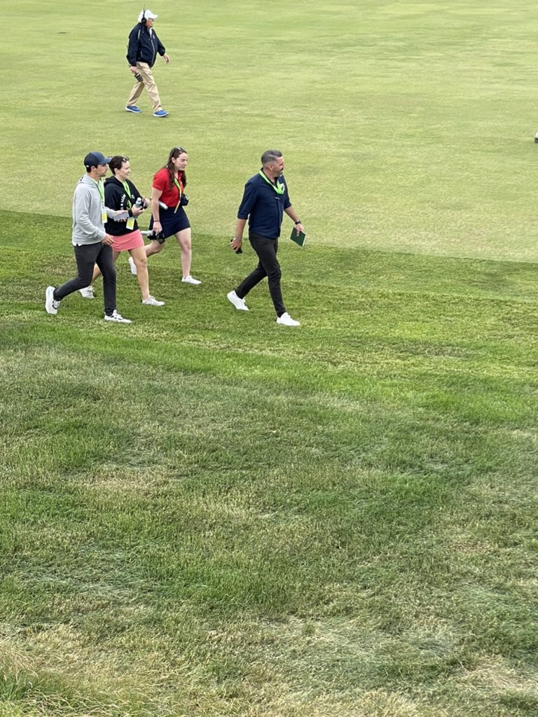 moore_mollya's tweet photo. Got to see some of my faves. A little more excited to see them than to see some of the golfers! @kclairerogers @dylan_dethier https://t.co/4GX6x9AVmb