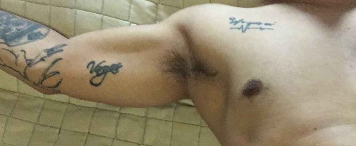 ELrickpapi's tweet photo. Hice brazo, ¿Quieres que te abrace? 
#armpithair #armpit #axilasdehombre #Axila #armpitsgay #Fetichismo #Morbo https://t.co/VMjHxTlJjZ