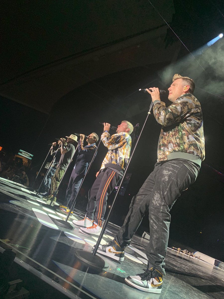 ChelseaMaguffee's tweet photo. @backstreetboys did not disappoint! Definitely the best concert I’ve ever been to!
Pretty sure I got the best picture of @nickcarter and some great pictures/videos of the band! Even left with a sweaty towel from @kevinrichardson Awesome night!
@brian_littrell @howied @aj_mclean https://t.co/fUvfTDeVXO