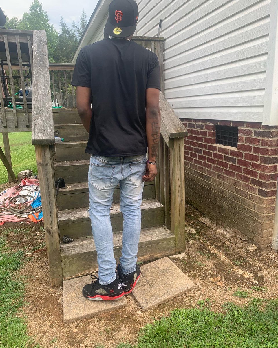 MTS_Jiggs's tweet image. Gave You Your Heart Back, Gave Me Mines Back In Pieces..  #FreeDee 🧡🔓