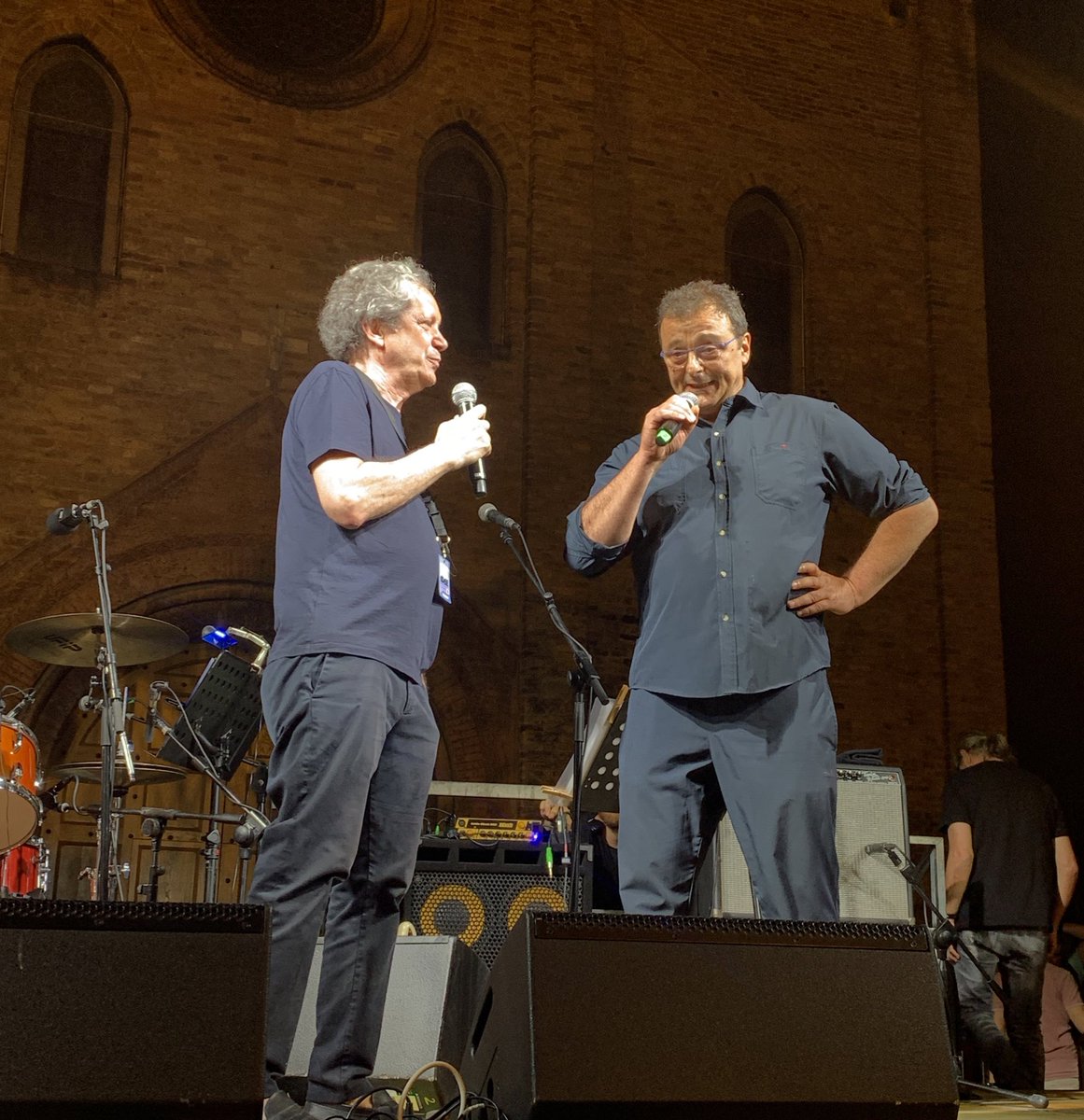 RepIdee's tweet image. Lo scrittore e sceneggiatore @FabioBonifacci a #RepIdee2022: “Credo che la chiave per scrivere oggi sia cercare dentro di noi qualcosa di un po’ segreto, perché siamo tutti più simili di quanto pensiamo nella nostra intimità”