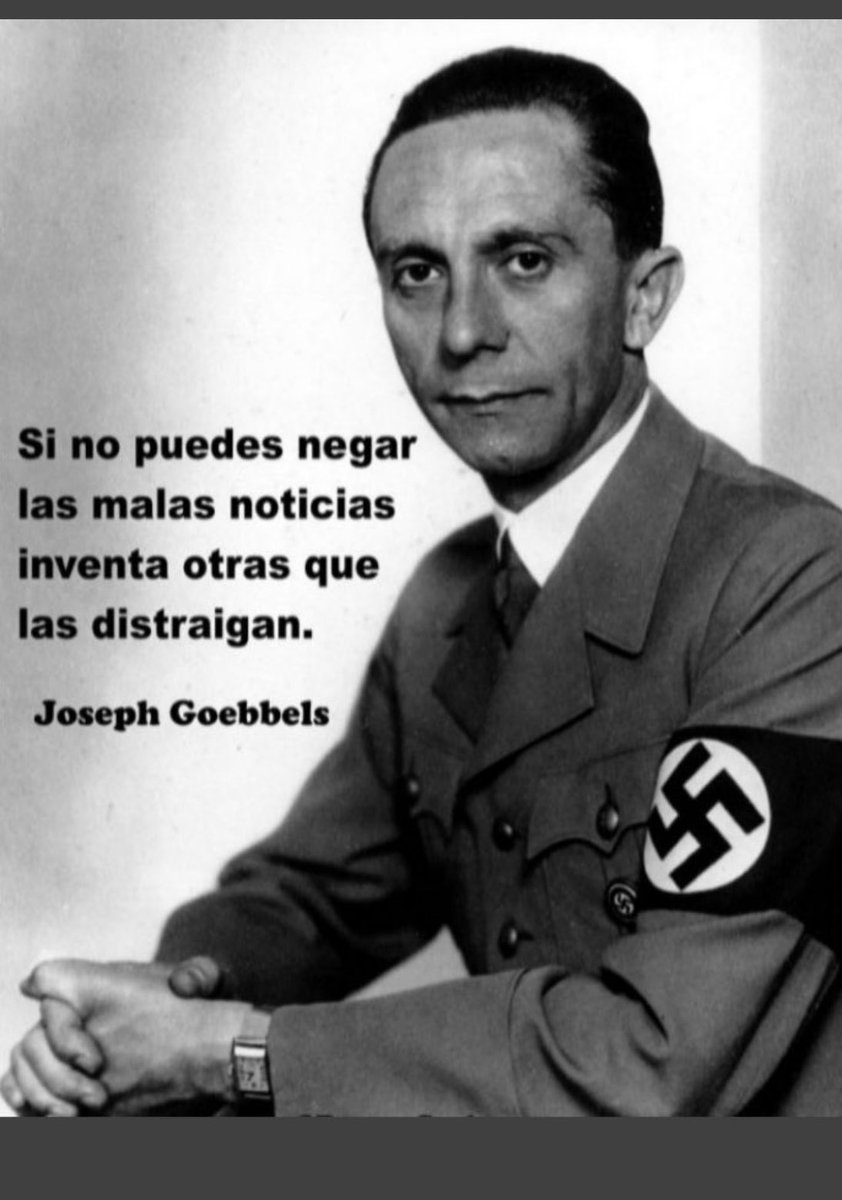 willijhan's tweet image. Cuando no puedes negar los petrosvideos, inventas otros q los distraiga.
El librito socialista.
Nacional socialistas (Nazis)
👇👇👇👇👇