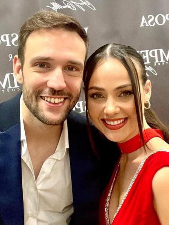 Peppermint997's tweet photo. #zengavo siete stupendi ✨😍✨ #rosalindacannavo #andreazenga #imperocouture https://t.co/vgFp7Lcyxe