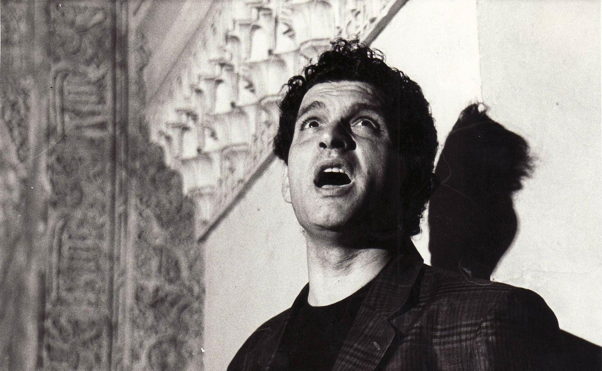 No sé por qué te lamentas en vez de enseñar los dientes ni por qué llamas mi tierra a aquello que no defiendes.

Si en vez de ser pajaritos fuéramos tigre bengala
A ver quién sería el guapito de meternos en una jaula...

youtube.com/watch?v=R2jb6Q… #19J #Andalucía #CarlosCano