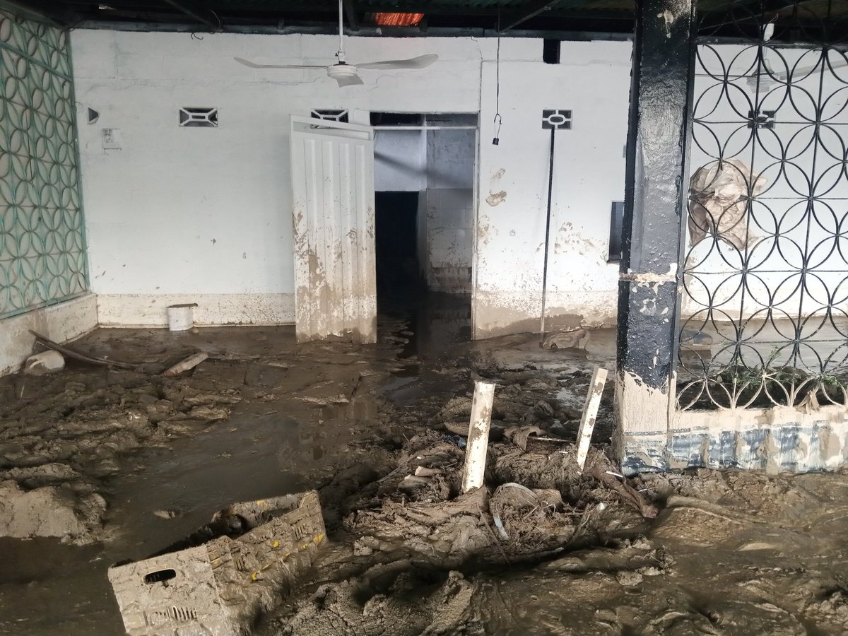 Mi Municipio Obispo Ramos de Lora, está atravesado una situación difícil. Este Domingo 5 de Junio del 2022, ocurrio un a vaguada, provocando perdita total en los diferentes sectores de la parroquia alcazar. Caño moro, Caño tigre, Guachizon y Rio Perdido.