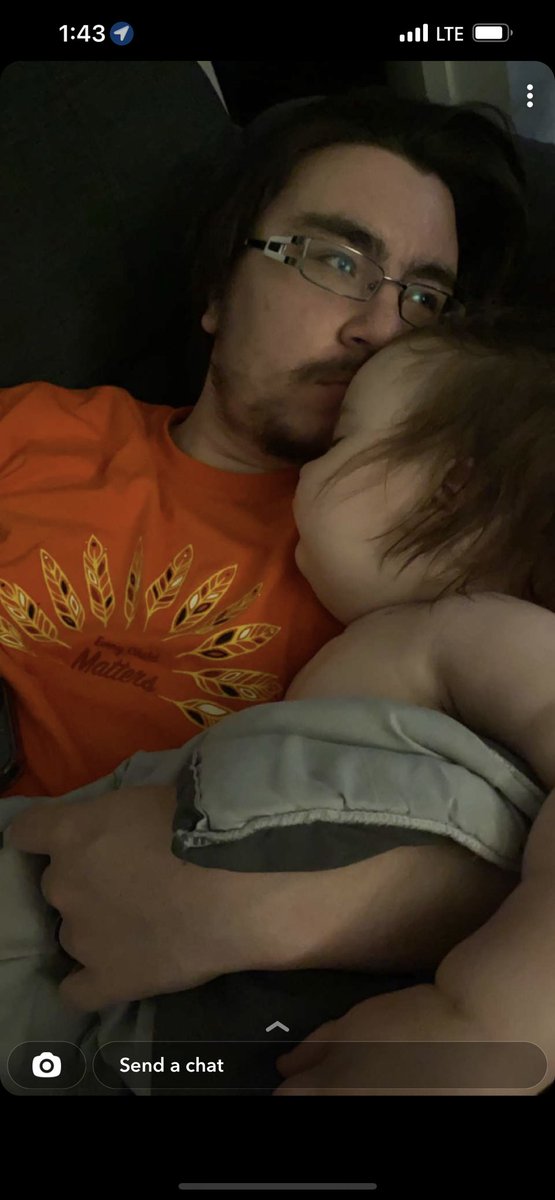 francois1337's tweet photo. Cuddling my baby girl https://t.co/horJbgYFpA