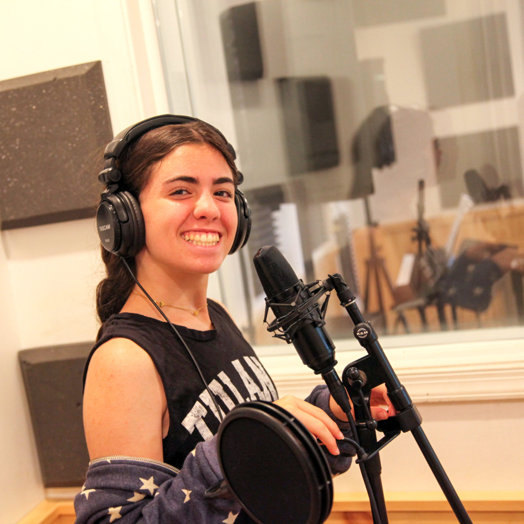 trailsendcamp's tweet photo. 7 days until we're celebrating all the ways music plays a role in a summer at camp. From our musical theater productions, to dancing in the dining hall, to our annual Sing competition, camp just wouldn't be camp without a heavy dose of music! https://t.co/far452KwG3