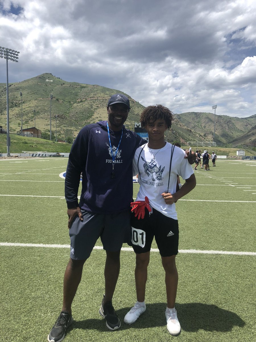 PrestonBowman05's tweet photo. Great experience today at @MinesFootball. Thank you to all the coaches who took the time to speak with me, as well as helping me to become a better player. Gratefully honored to have this opportunity.
@CoachDiedrick @CoachAMakransky @CoachJournell @madbacker56 https://t.co/pmESTJfKs4