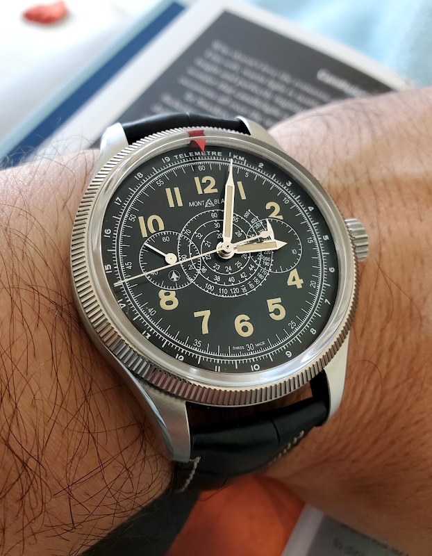 An outstanding chronograph, the quality feel and the attention to detail is just on
tinyurl.com/27rq9hzm