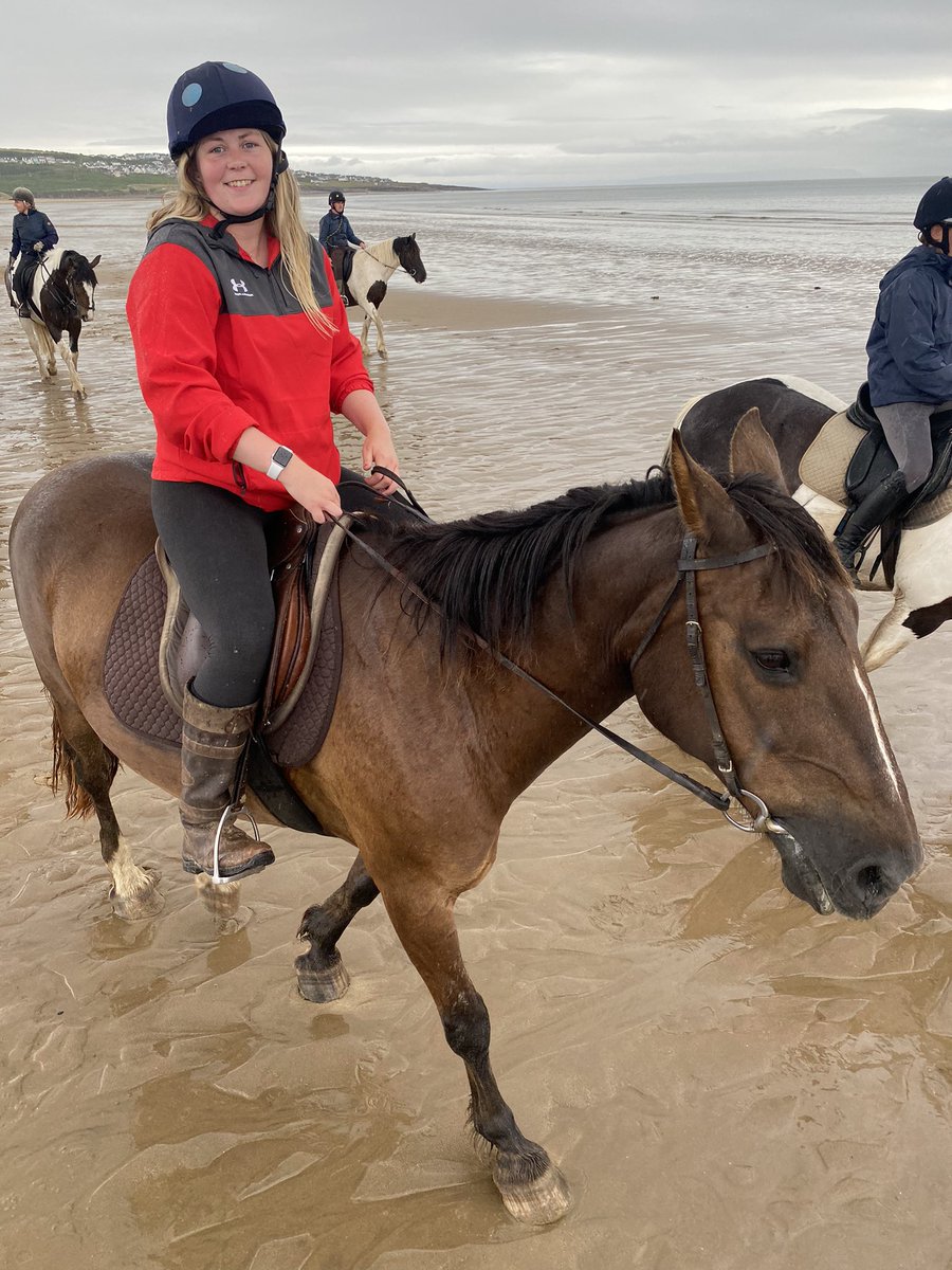 MissBeddow_PE's tweet photo. A great experience to have with some of my students 🌊🏇 @BedstoneCollege https://t.co/iR4Tdmeky2