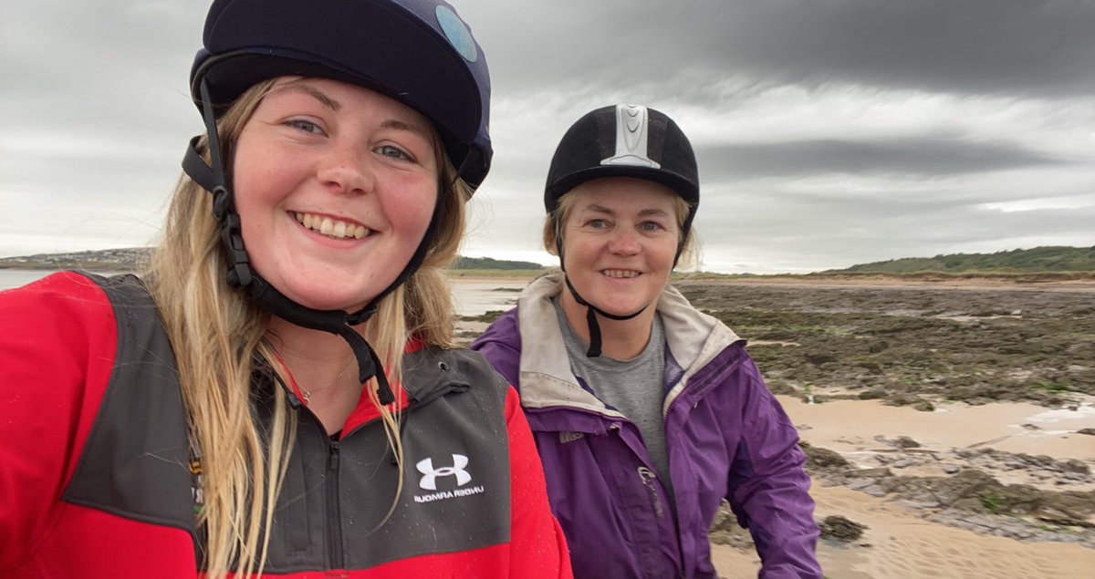MissBeddow_PE's tweet photo. A great experience to have with some of my students 🌊🏇 @BedstoneCollege https://t.co/iR4Tdmeky2