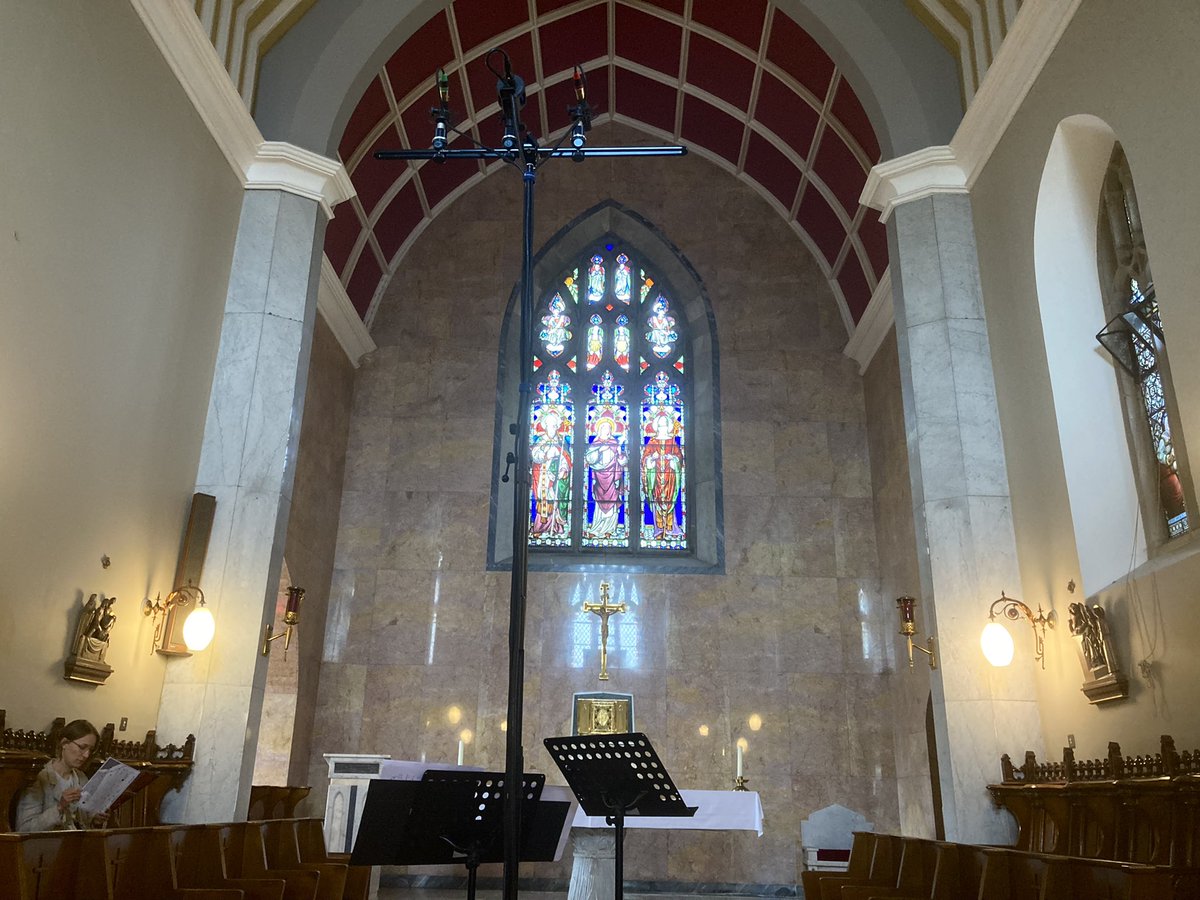 Exceptional music at @LouthCMS midsummer festival. Highlights for me were Linda Catlin Smith’s ‘Meadow’, Catherine Lamb’s ‘Muto Infinitas’ and particularly Pascal Dusapin's ‘O Mensch’. Also some exquisite mic arrays from @DStallingSound! L–R: Catherine Lamb, ambisonic rig :-)