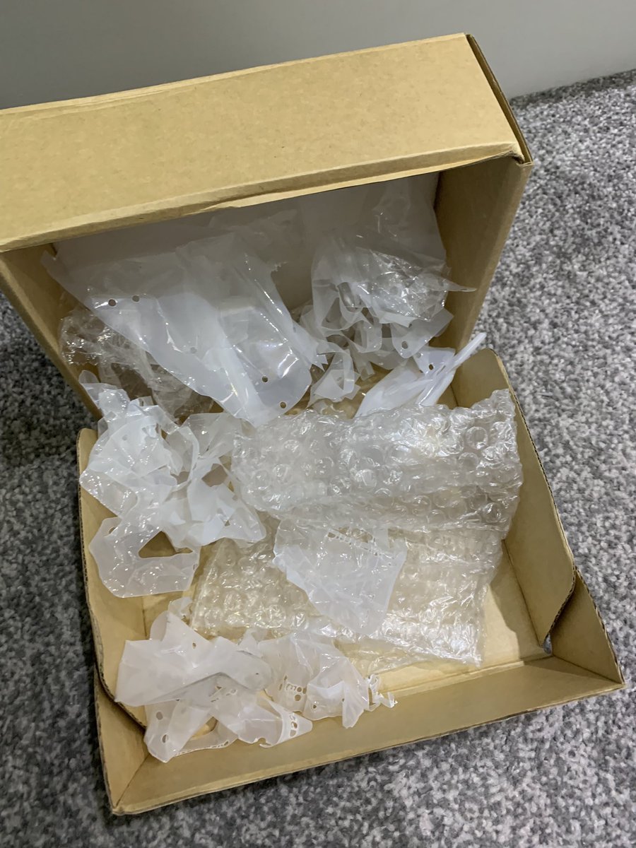 ekyteky's tweet image. Day 5 of #100DaysOfHomeLab has been more collating pi to figure out which were 8gb or 2gb, and then hours of peeling plastic from the #geekpi cluster rack, looking good though 👍