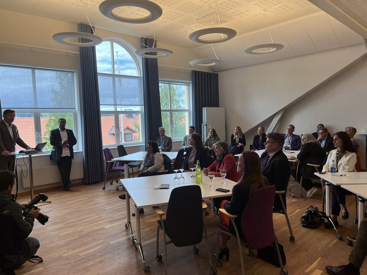 Nice visit <a href="/Mittuni/">Mittuniversitetet</a> from EU Commissioner <a href="/ElisaFerreiraEC/">Elisa Ferreira</a> State Secretary <a href="/RMortvik/">Roger Mörtvik</a> and many more. Welcome back!