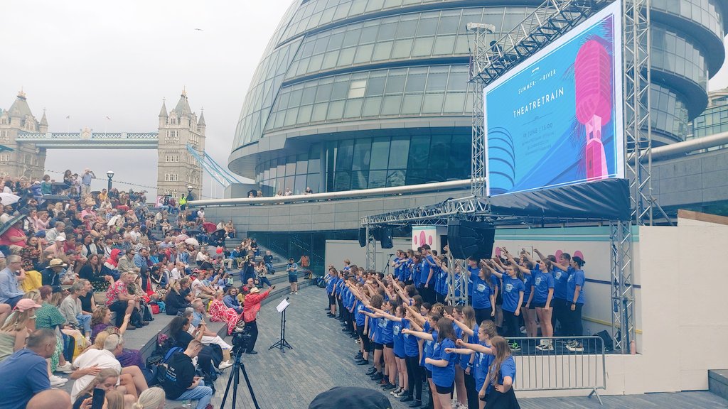 theatretrain's tweet photo. Wow! What an amazing celebration &amp; performance from our Theatretrain students today at #thescoopatmore. Songs were sung 🎶 Happy tears were shed 😅 Standing ovations were had! Happy Birthday Theatretrain! 🎂🎉🥳#theatretrain30years #theatretrain #theatre #summerbytheriver https://t.co/ZjUERyEZew