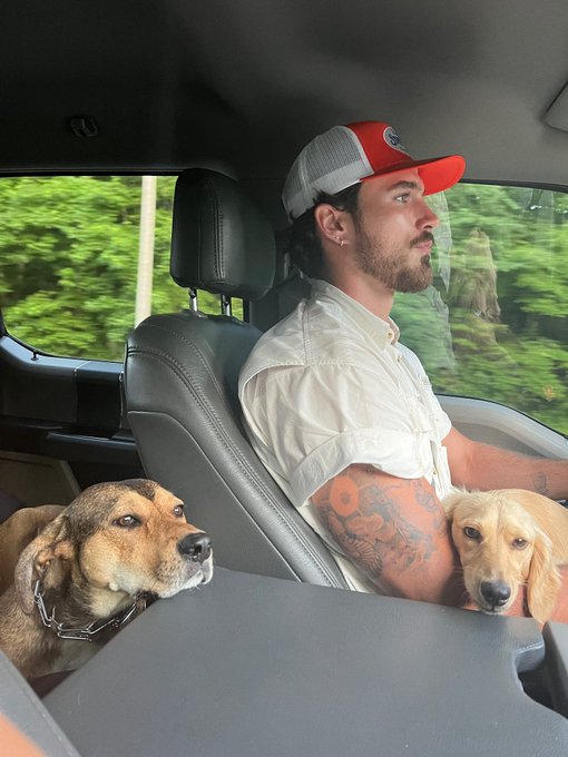 dog daddy https://t.co/oJBj6iFBtD