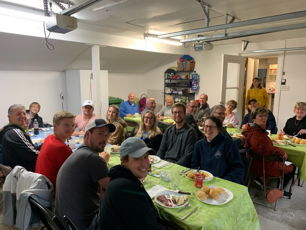 FMHOAofficials's tweet image. A great Friday night for our senior and alumni officials and their partners at the annual year end party.