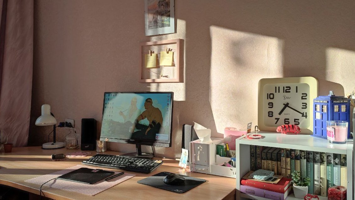 show me your workspace!
Do you love yours?