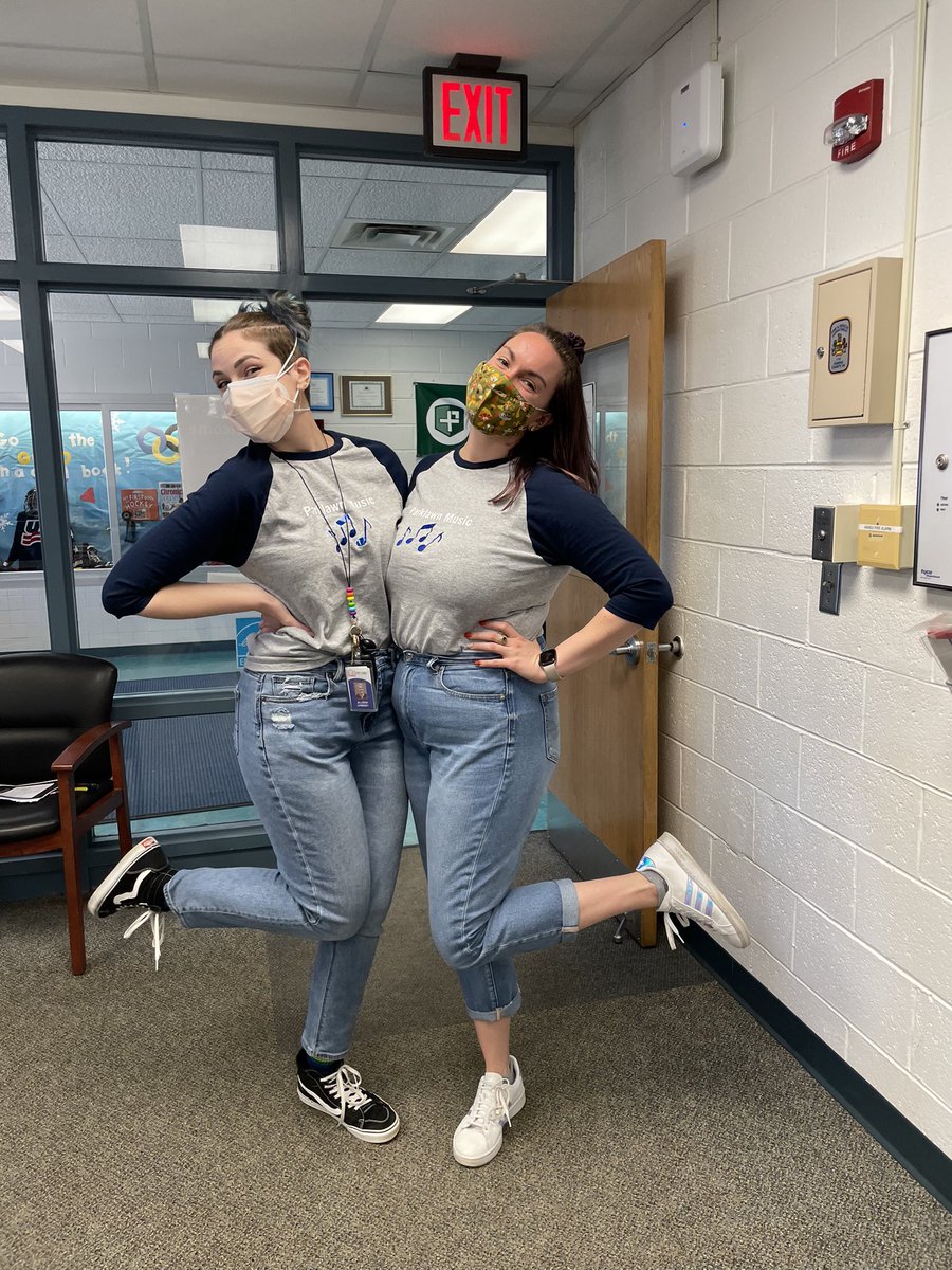 Ms. Lynskey tweet media