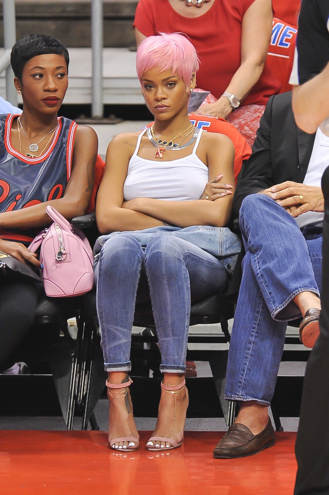 Pink wig rihanna online