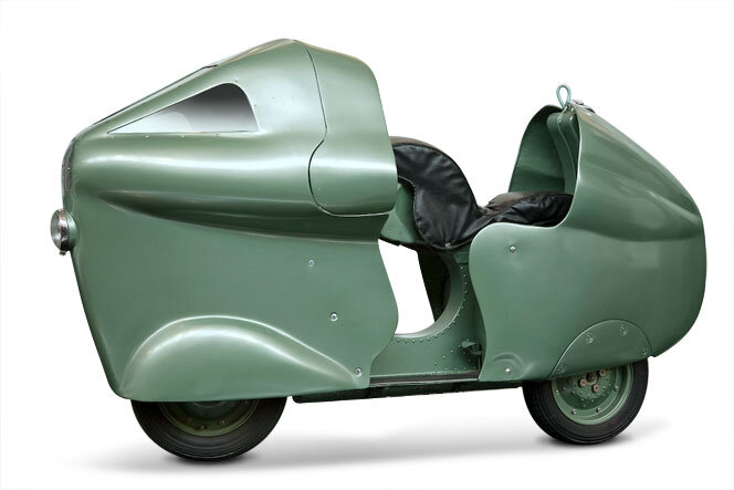 The #Vespa 125 #Montlhéry achieved 17 world records in 10 hours in 1950