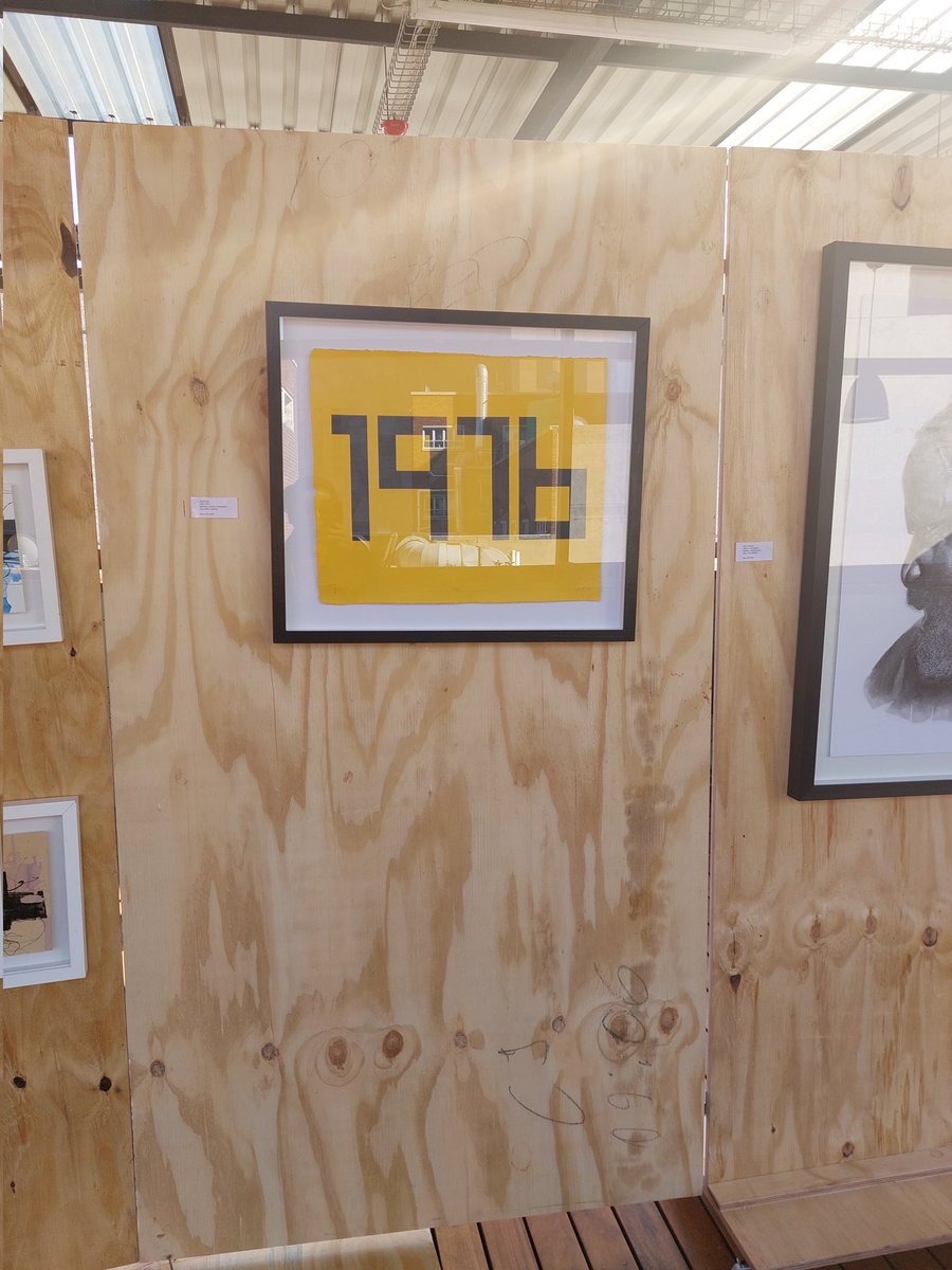 The powerful young collective of Asisebenze Art Atelier artists stepped out this #YouthDay in a big way for this rooftop pop up exhibition

#art  #poetry #music