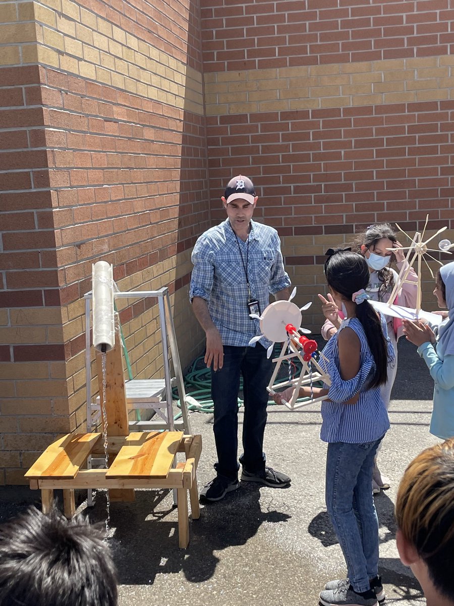 Mr. Uriarte tweet media