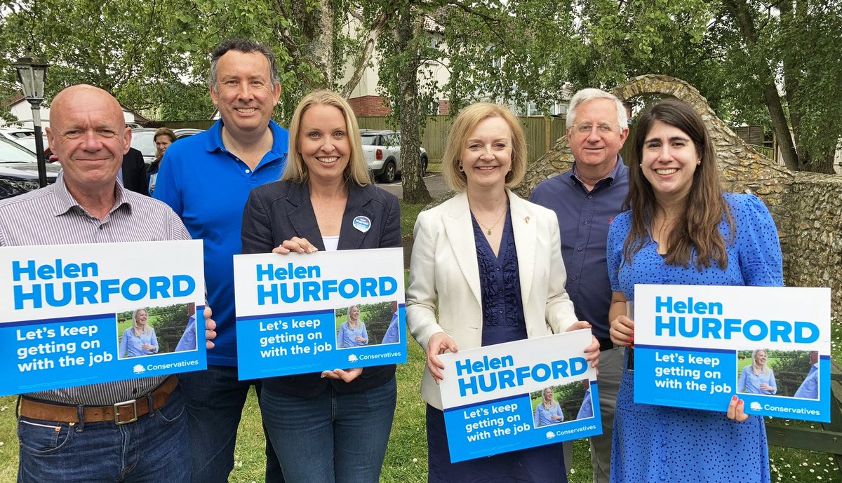 Great campaigning in Honiton today with our excellent local @Conservatives candidate Helen Hurford and the @TivHonTories team 🗳️ On Thursday 23rd June vote @Conservatives