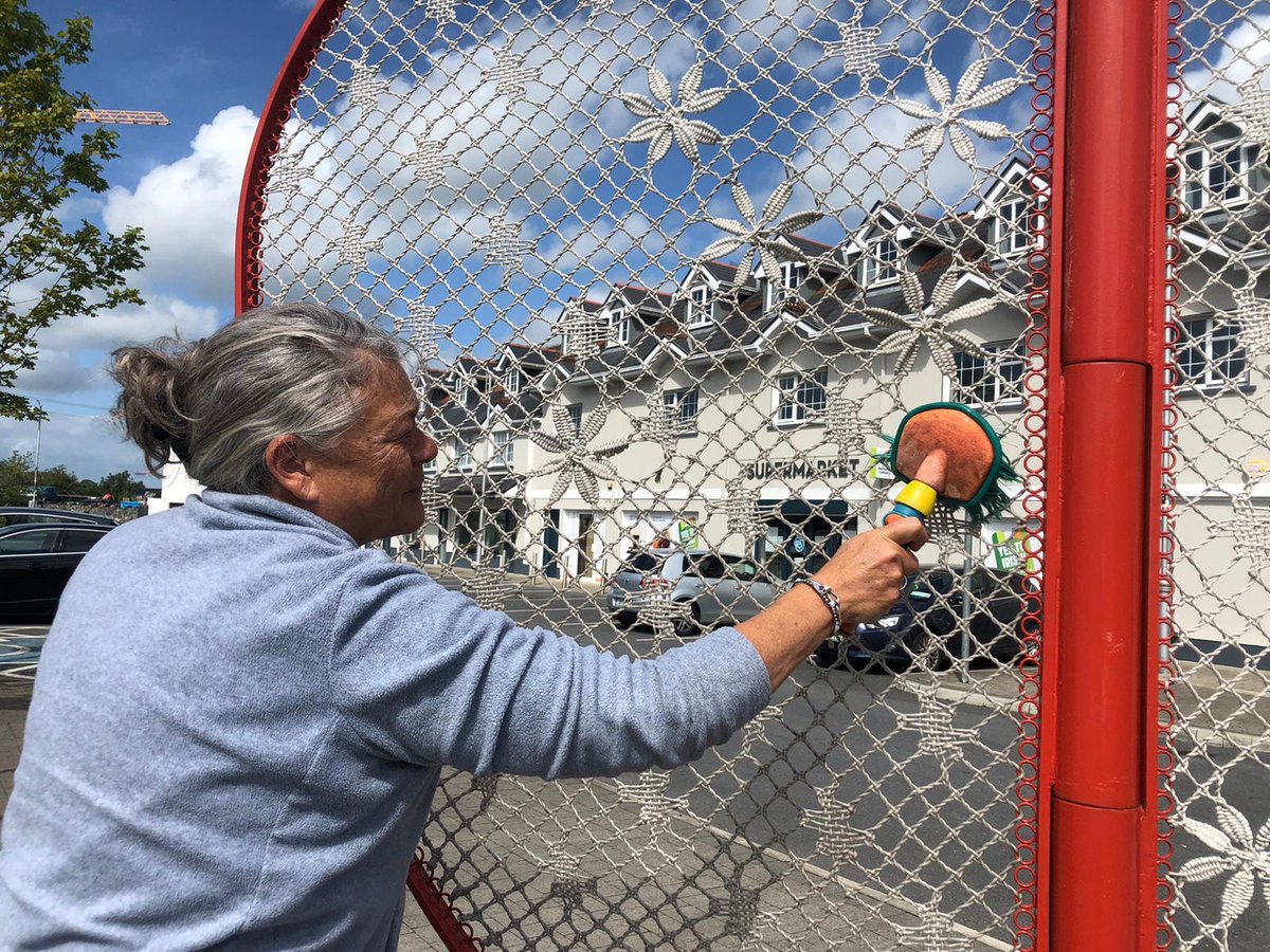 headfordlace's tweet photo. Thanks to Ger, Gráinne and Kathleen for giving #LaceMatrix a clean today! They scrubbed 7 months of traffic grime off it so it can sparkle in the summer sun. Thanks to @galwayruraldev and Headford Tidy Towns for the sprayer which made the process a lot easier! 💚 https://t.co/SQD2yoeWjF