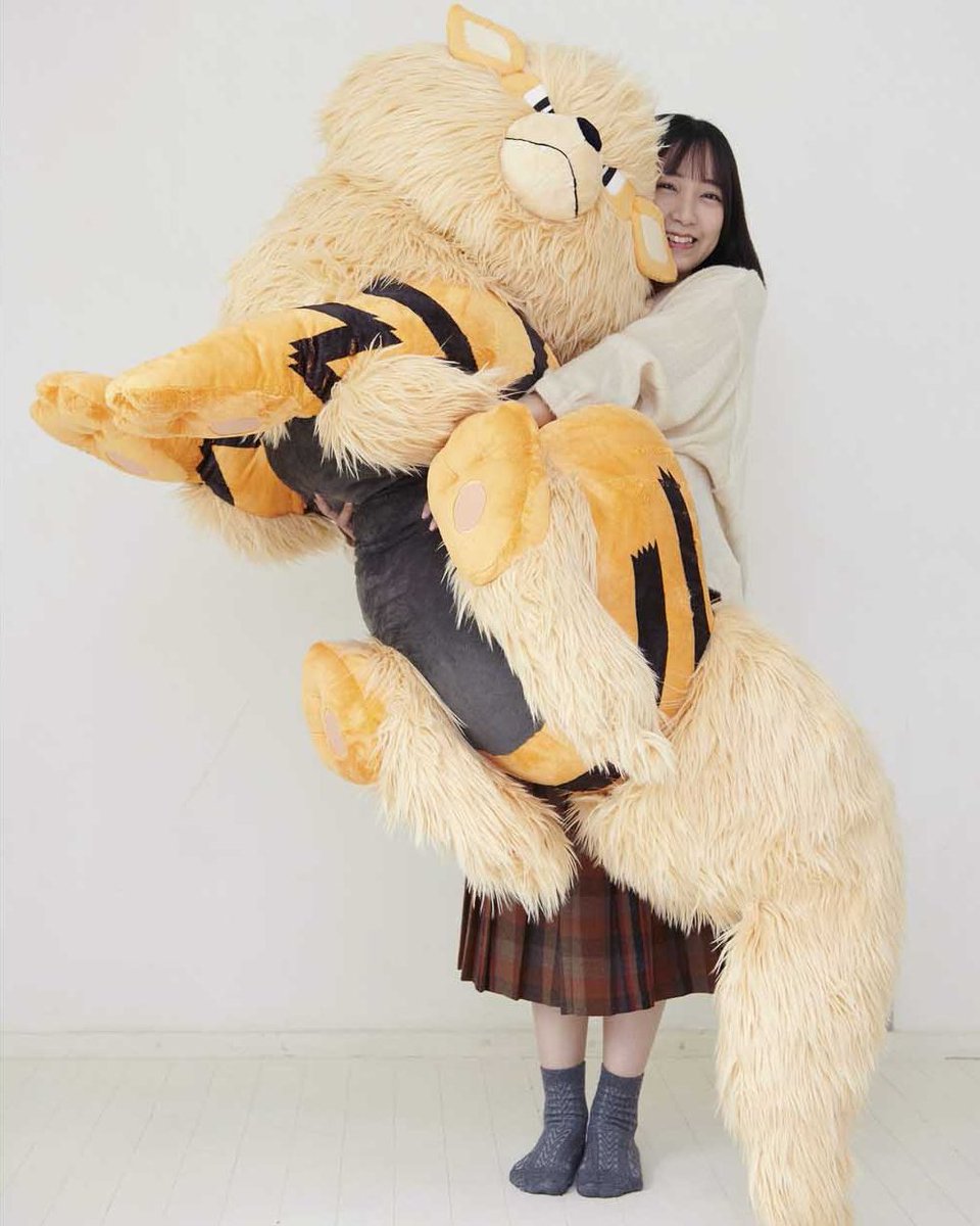 Wario64's tweet photo. Arcanine Poké Plush - 59 Inches available at Pokemon Center ($449.99) https://t.co/MJJkQv8hmZ https://t.co/4gkZ2Dhyak